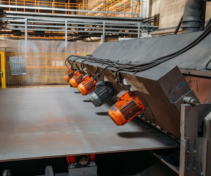 Operator pe masina de roluit table DAVI MCB 3070, 3080, 3090
